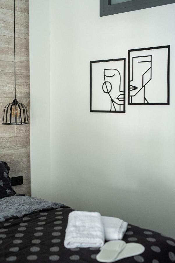 Minimal Art Studio Патра Экстерьер фото
